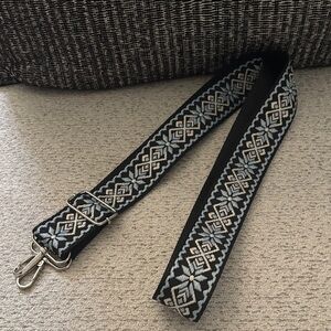 Geometric Patterned Strap